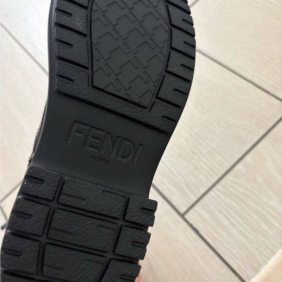 Brand new Fendi Black Leather Ankle Boots size 6.5 - Picture 8 of 10